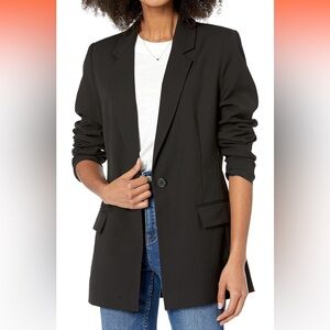Elegant Black Women's Blazer The Drop woman’s longe black blazer
